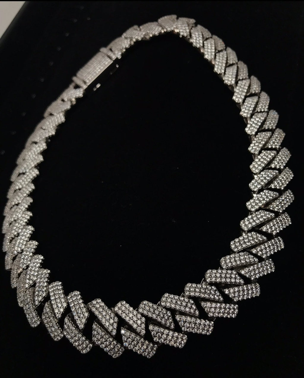 19mm Diamond Prong Link Choker Necklaces