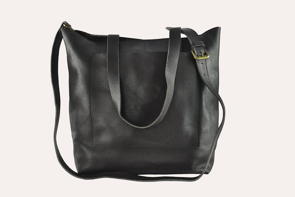 Journalist Tote-1