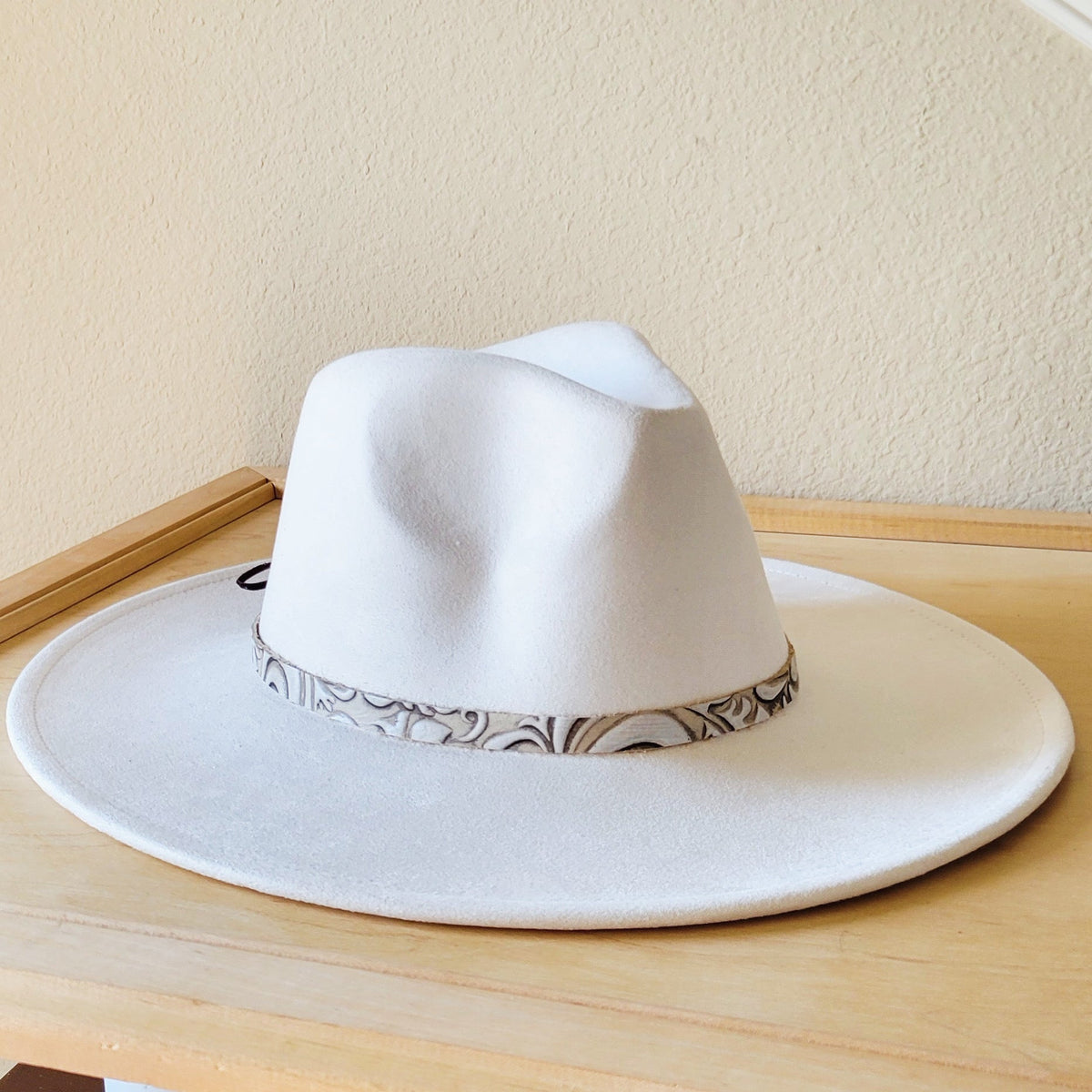 Sandy White Floral Embossed Leather Hat Band Only 951cc-1