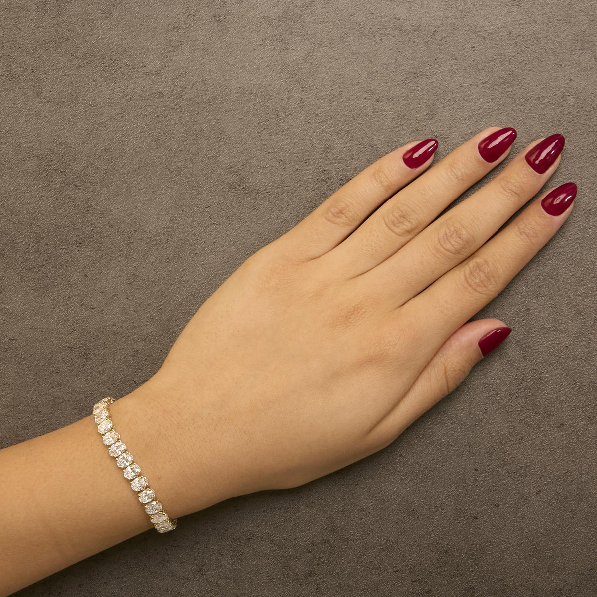 IGI Certified 14K Yellow Gold 18 1/2 Cttw Oval Cut Lab Grown Diamond Tennis Bracelet-4