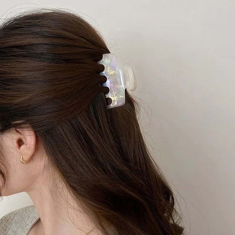 French Women's Hair Clips Elegant Acetate Hair Claw Medium Size Sweet Shark Clip Exquisite Korean Headwear Hairs Accessories
