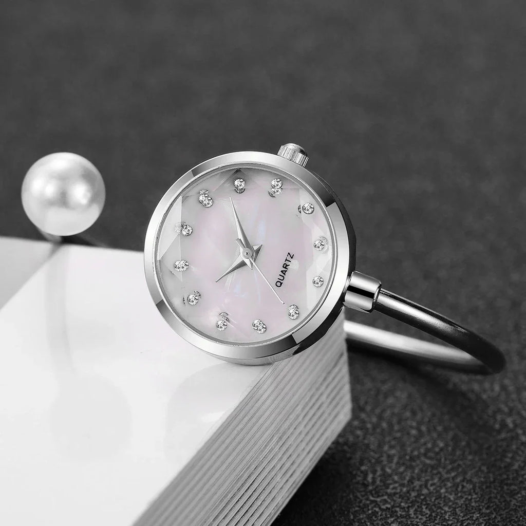 Elegant Pearl Bracelet Strap Women Quartz Wristwatch Fashion Diamond Dial Watch For Ladies Clock Reloj Mujer