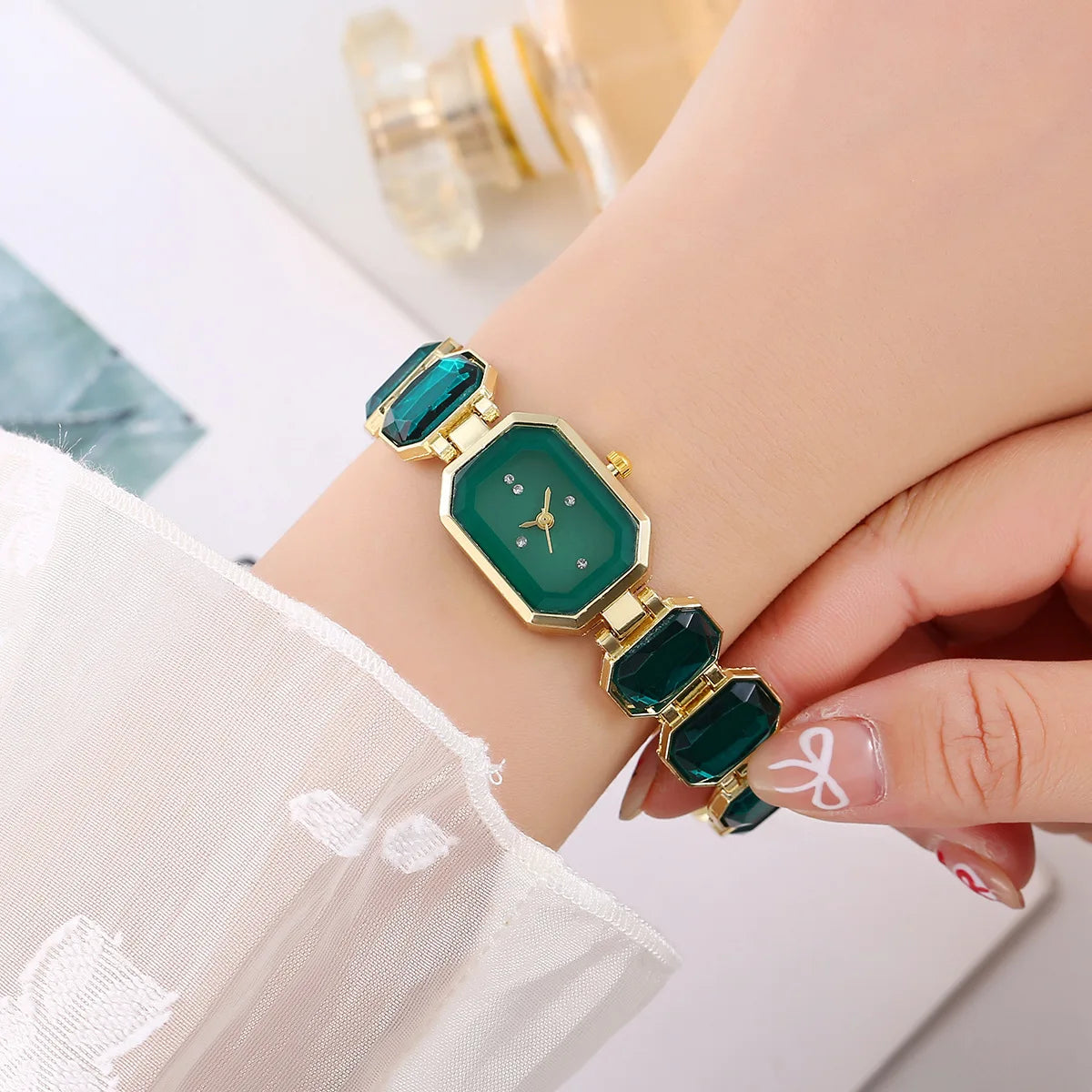 Women's Large Section Rhinestone Chain Rectangular Color Case Rhinestone Dial Fashion European and American Style Ladies Watch