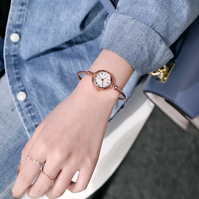 Retro Ladies Quartz Wristwatch Women Watches Small Gold Bangle Bracelet Watch Stainless Steel Clock Fashion Casual Dress Watch