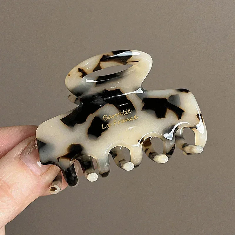 French Women's Hair Clips Elegant Acetate Hair Claw Medium Size Sweet Shark Clip Exquisite Korean Headwear Hairs Accessories