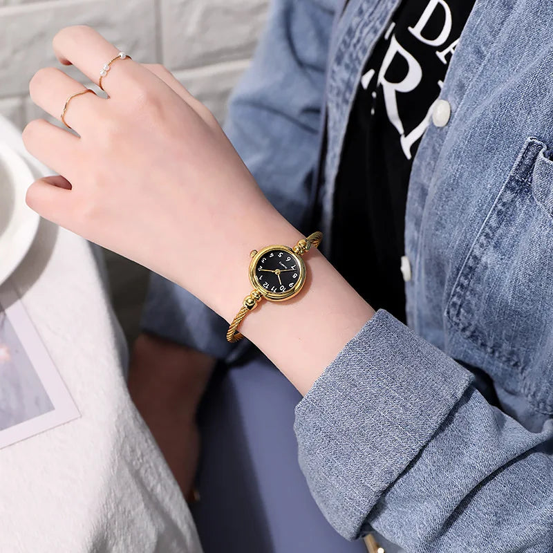 Retro Ladies Quartz Wristwatch Women Watches Small Gold Bangle Bracelet Watch Stainless Steel Clock Fashion Casual Dress Watch